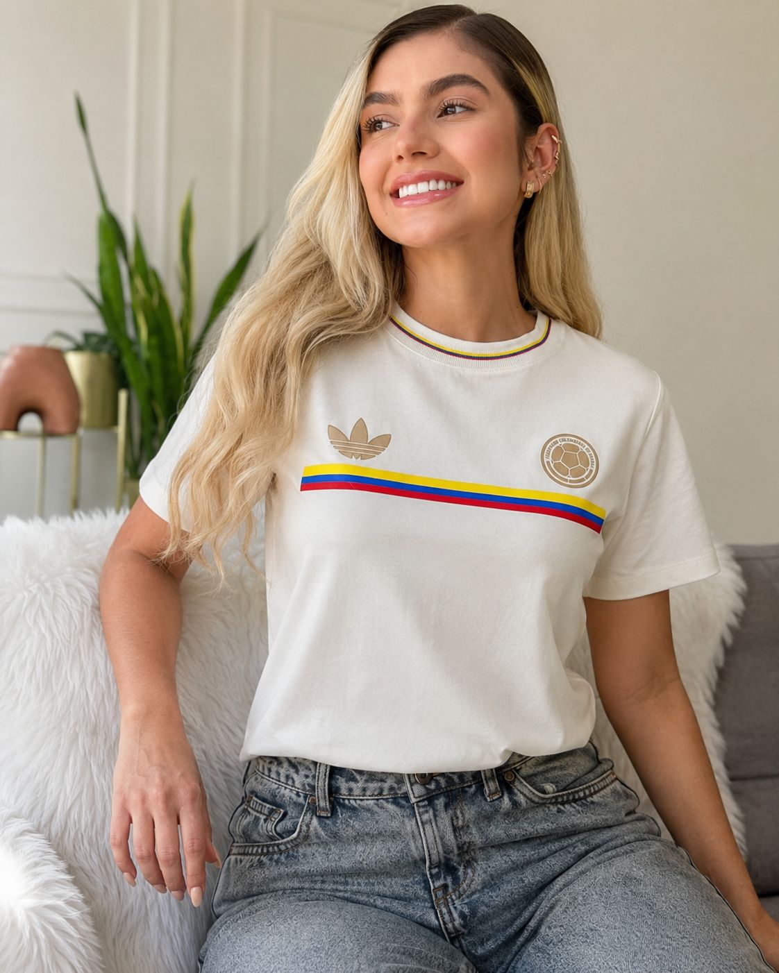 Camiseta Colombia Cuello Tricolor
